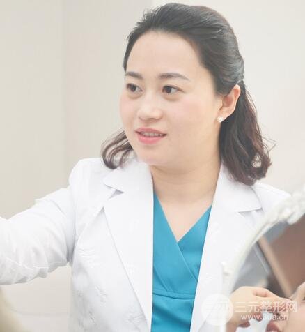 白倩倩