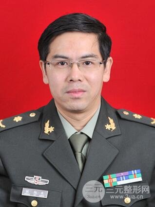 张旭东
