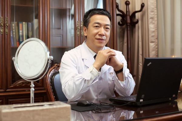 男士下颌角整形降低风险吗