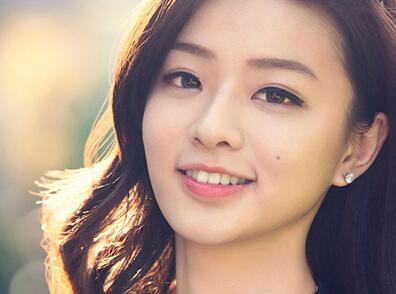 激光去眼袋手术费用贵不贵_三元整形网