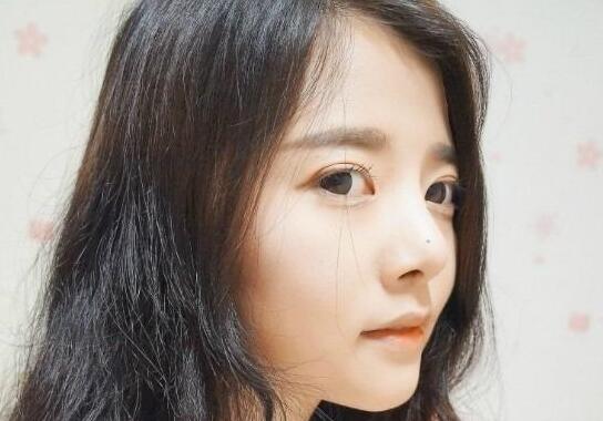 硅胶隆鼻手术圆了我高鼻梁的梦