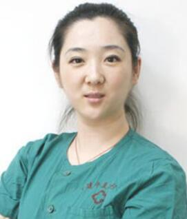 李佳