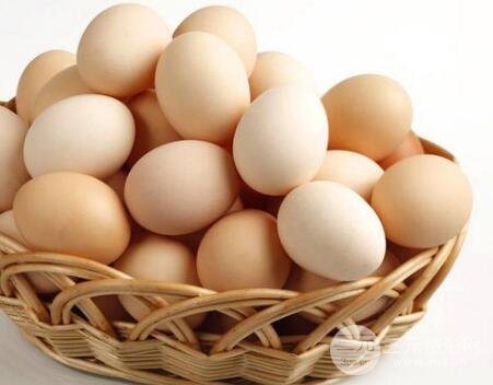 鸡蛋祛眼袋