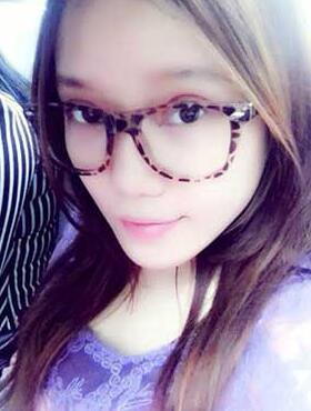 割双眼皮半个月了 有双眼皮的感觉真爽！