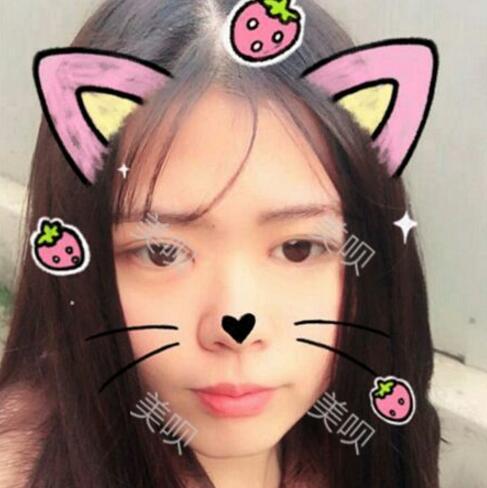 做了切开双眼皮手术后的我爱上了自拍