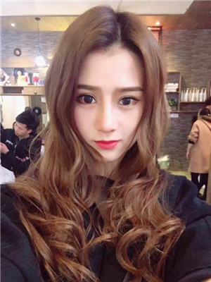 吴建明教授做的隆鼻整形 看起来还不错