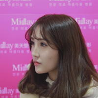 我的自体脂肪隆鼻后活脱脱的把我变成了网红了哈哈  美~~~