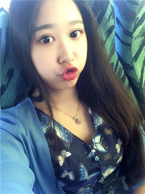 你们来看看翟爽做的切开双眼皮怎么样