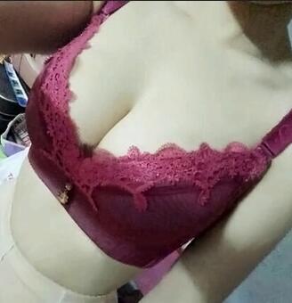 抽脂隆胸一个月 果自然