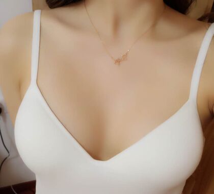 来看一下我做的自体脂肪移植隆胸果怎么样