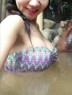 假体隆胸果自然吗 假体隆胸亲身经历