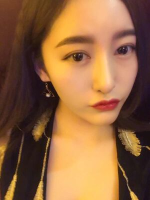 硅胶隆鼻+去眼袋前后对比果十分明X