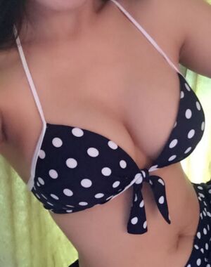 麦格假体隆胸后变身性感辣妈