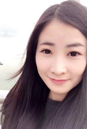 隆鼻前照片