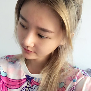 硅胶隆鼻2个月啦，8000元做的哦!