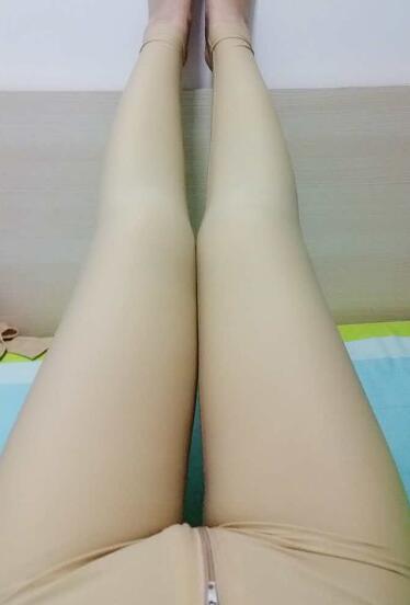 吸脂减肥瘦大腿前后对比图，光纤溶脂瘦大腿较有的方法真实案例