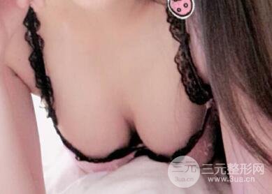 本人自体抽脂隆胸手术果很好价格案例