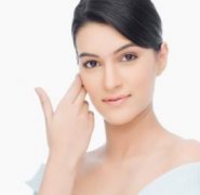 假体隆鼻整形术后的护理