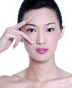 <b>脸上的老年斑怎么去除好</b> <b>脸上的老年斑怎么去除好</b>