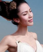 <b>丰胸手术用哪种材料喜欢</b>