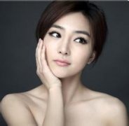 <b>上海九院玻尿酸丰下巴贵吗?</b> <b>上海九院玻尿酸丰下巴贵吗?</b>