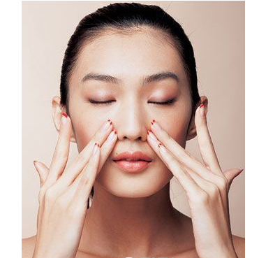 四川隆鼻假体取出后会变形吗