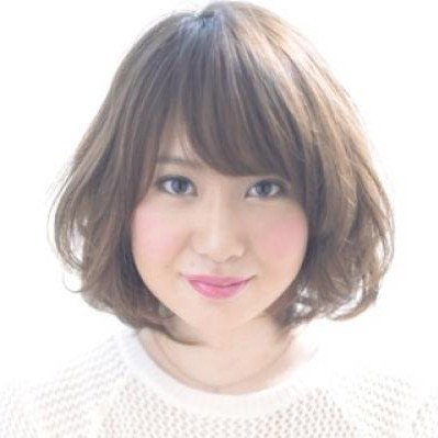 头y线额头窄适合什么发型 头y线额头窄女生照样玩转时尚界