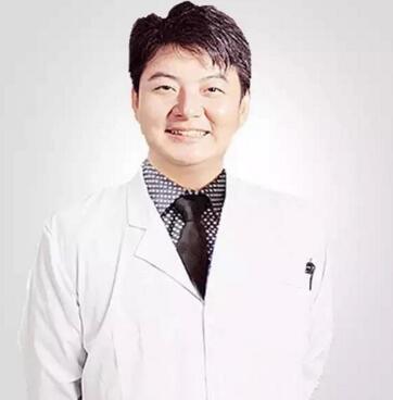 南充韩美整形医院李京自体脂肪隆胸怎么样
