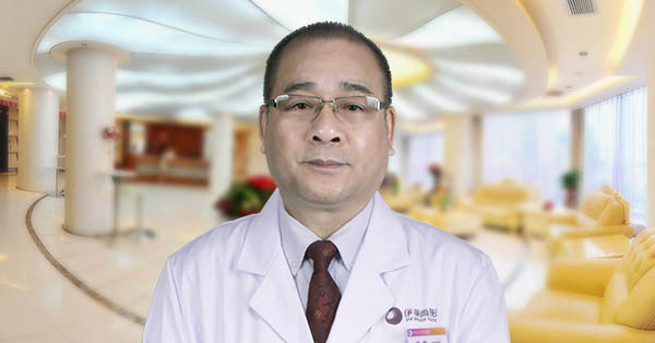 徐庶 副主任医师徐庶 教授 眼部综合,假体隆胸,微整形抗衰.