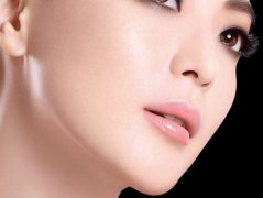 假体垫下巴果怎么样 假体垫下巴有什么后遗症 假体垫下巴果怎么样 假体垫下巴有什么后遗症