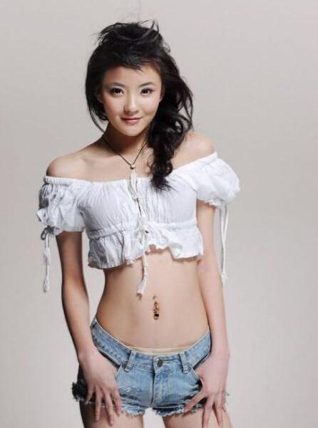 刘雨欣整容了吗 刘雨欣整容前后照片对比