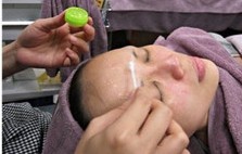 成都玉之光做了杏仁酸换肤 皮肤真的净白无瑕了