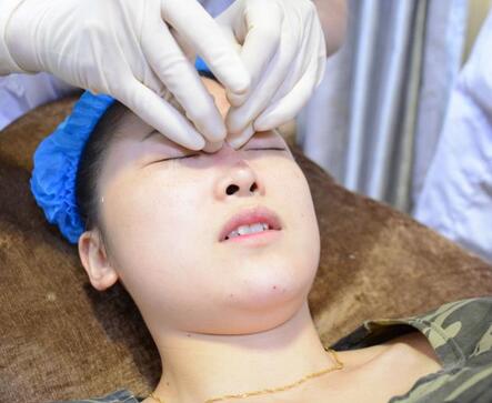 爱悦丽格玻尿酸丰苹果肌、丰下巴、隆鼻