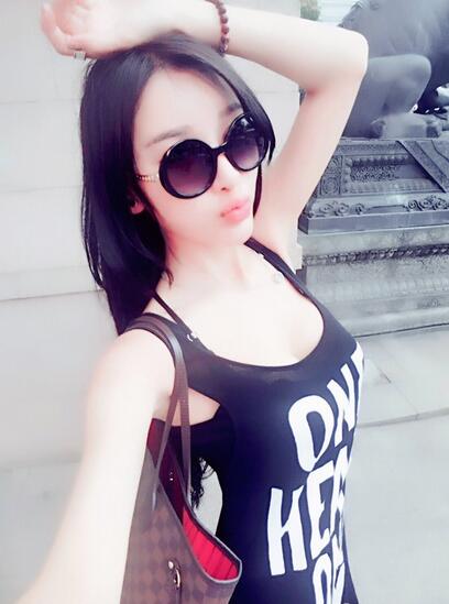 假体隆胸圆形躺下果图