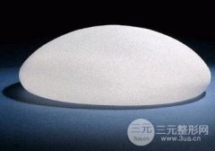 隆胸假体取出后如何保养？