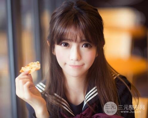 硅胶垫下巴后会不会出现移动现象？