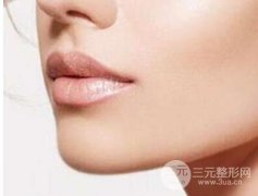 假体垫下巴会影响面部表情吗