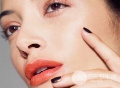 隆鼻修复需要谨记的六大原则！