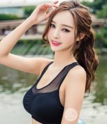 假体丰胸自然吗？会不会有后遗症？
