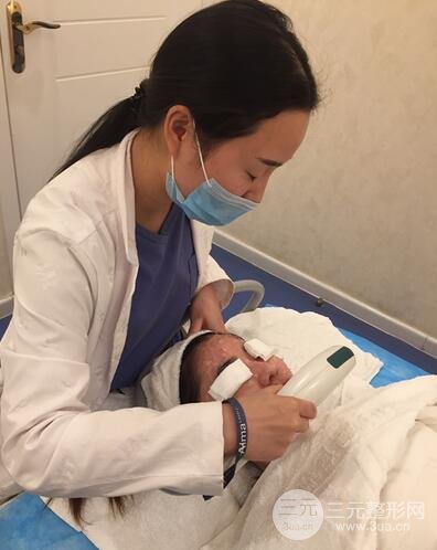 黑脸娃娃有什么作用？什么是黑脸娃娃美容？
