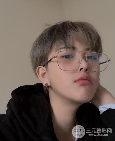 哈医大二院整形科肖志波割双眼皮对比图男性案例