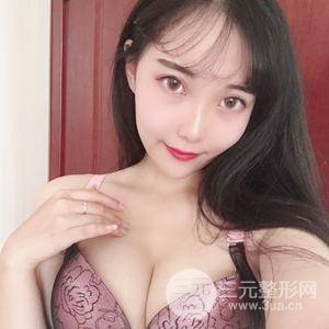 蜜桃假体隆胸