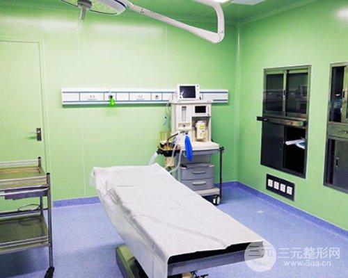 福州胸部整形医院哪家好?福州海峡整形2019价格表曝光