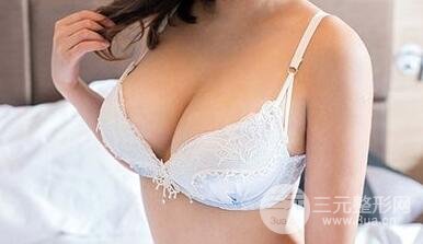 自体脂肪隆胸