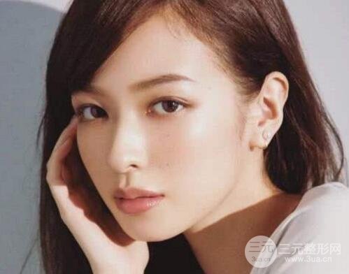 上海自体耳软骨隆鼻价格多少钱？能保持多久？