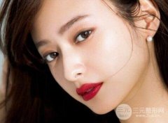 定点双眼皮大概多少钱？这价格学生党也能HOLD住！