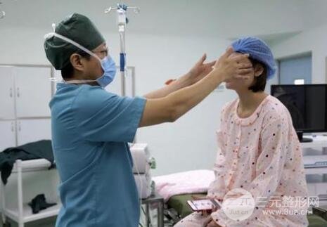 三峡中心医院美容中心医美专家