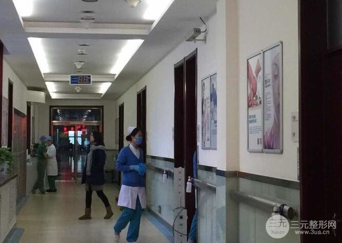武汉陆军总医院的科室概括