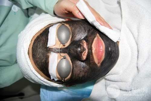 黑脸娃娃什么价格？所有人都适合做黑脸娃娃么~