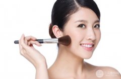 单眼皮变双眼皮窍门详解 轻松获得双眼皮